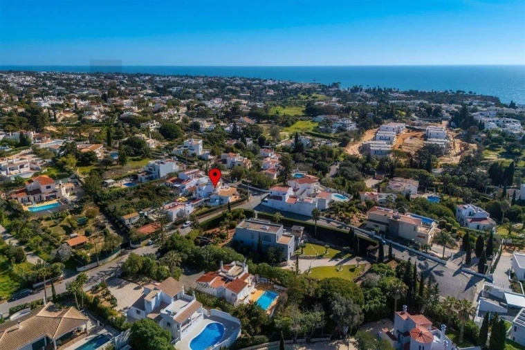 Moradia T4 para Venda em Lagoa e Carvoeiro Foto 2