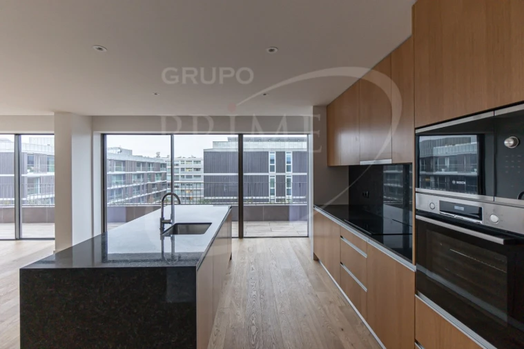 Apartamento T4 para Venda em Matosinhos e Leça da Palmeira Foto 11