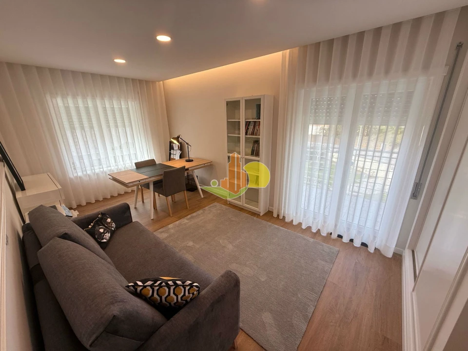Apartamento T3 para Venda em Buarcos Foto 31