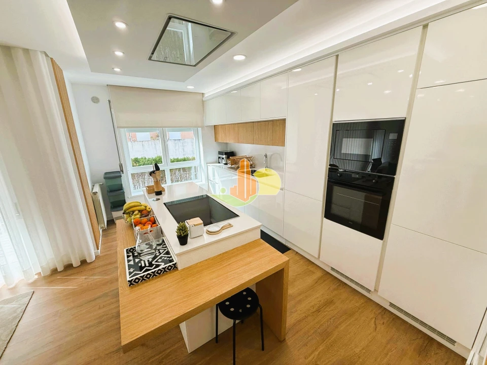 Apartamento T3 para Venda em Buarcos Foto 9