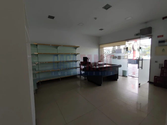 Loja para Arrendamento em Silveiros e Rio Covo (Santa Eulália) Foto 13