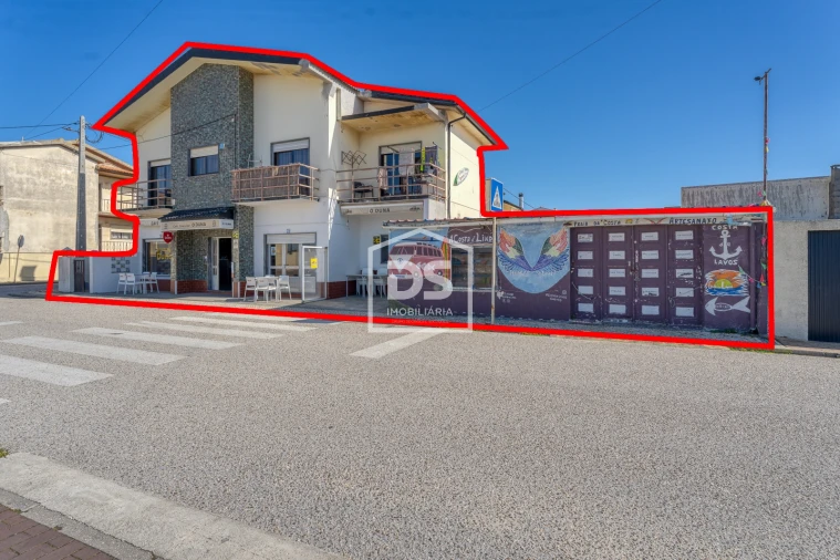 Moradia T5 para Venda em Lavos Foto 1