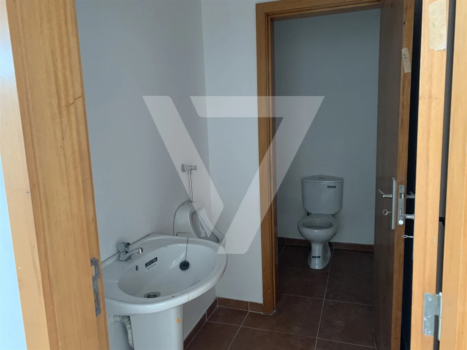 Loja para Arrendamento em Matosinhos e Leça da Palmeira Foto 6