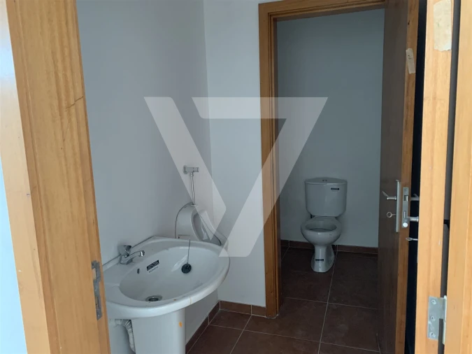 Loja para Arrendamento em Matosinhos e Leça da Palmeira Foto 6