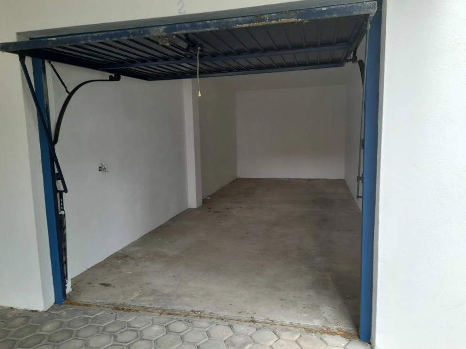 Garagem para Arrendamento em Sé Nova, Santa Cruz, Almedina e São Bartolomeu Foto 10