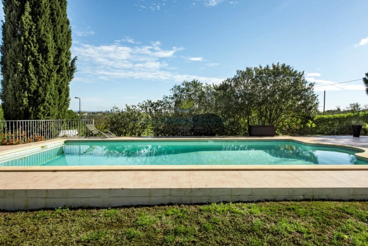 Moradia T4 para Venda em Porches Foto 17