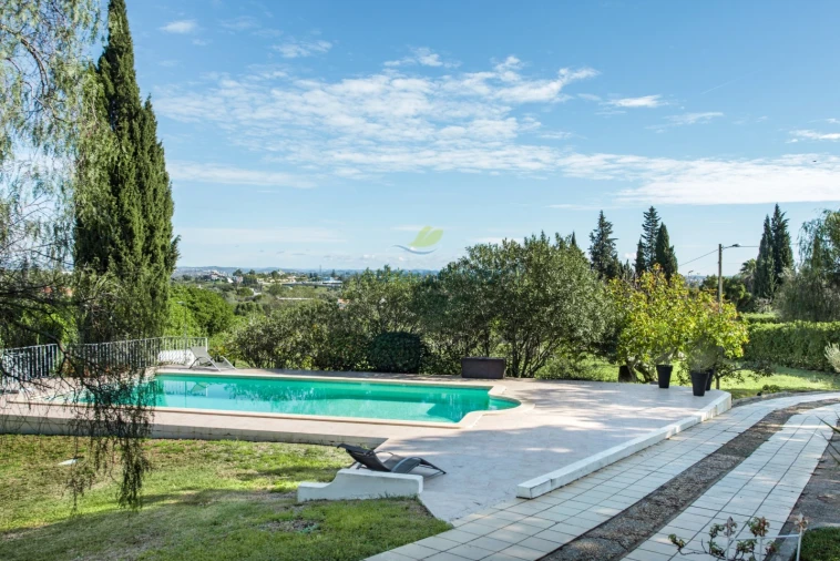 Moradia T4 para Venda em Porches Foto 21