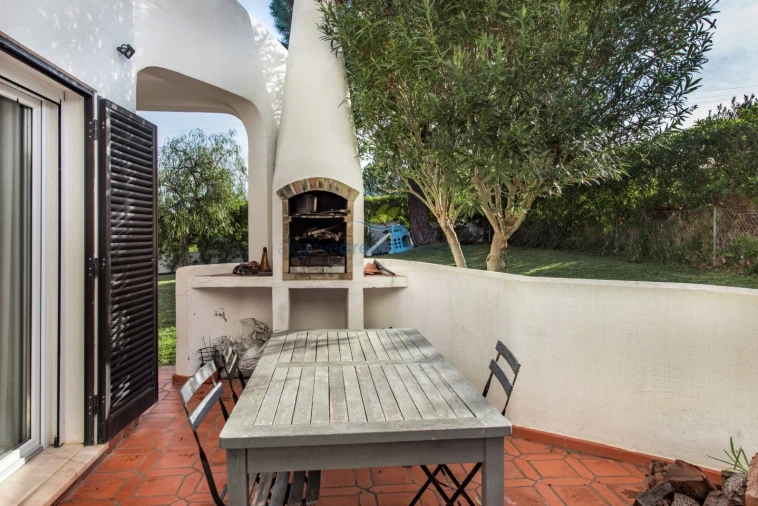 Moradia T4 para Venda em Porches Foto 36