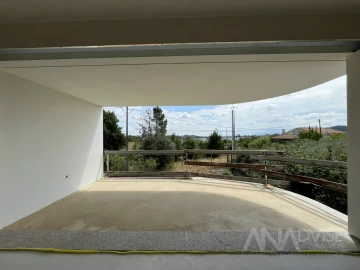 Moradia T3 para Venda em Abraveses