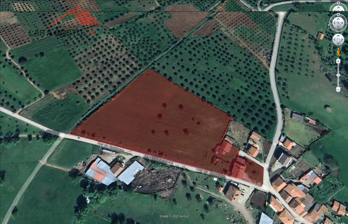 Moradia T4 para Venda em Salselas Foto 4