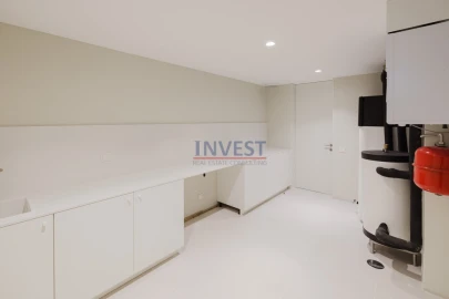 Apartamento T4 para Venda em Aldoar, Foz do Douro e Nevogilde