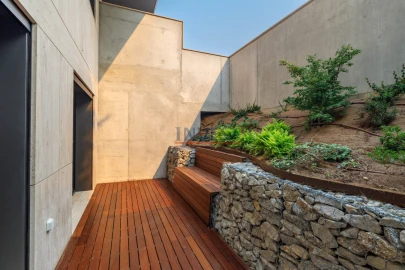 Apartamento T4 para Venda em Aldoar, Foz do Douro e Nevogilde
