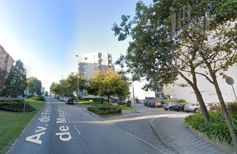 Apartamento T1 para Venda em Paranhos Foto 7