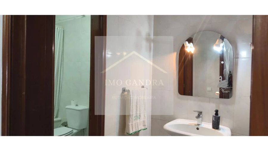 Apartamento T3 para Venda em Rebordosa Foto 28