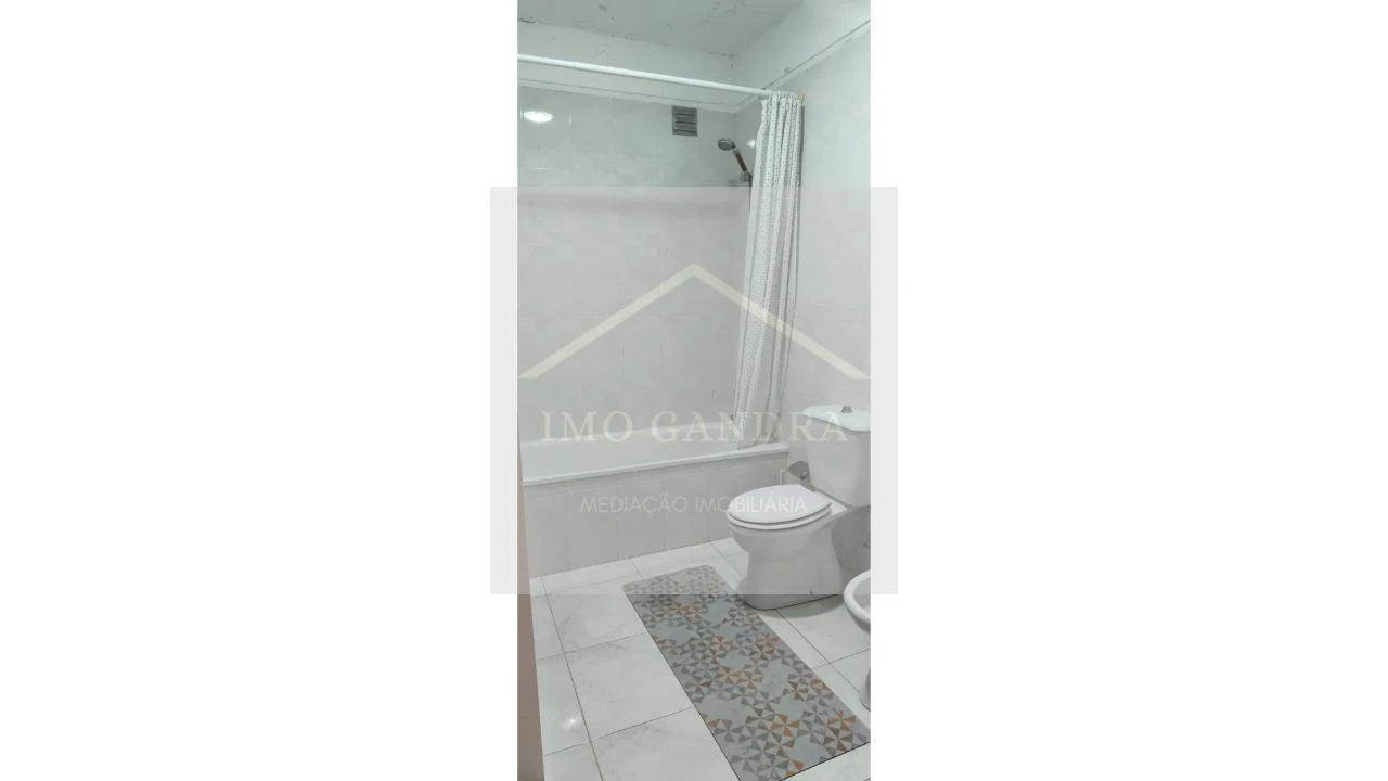 Apartamento T3 para Venda em Rebordosa Foto 26