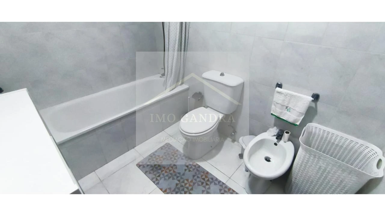 Apartamento T3 para Venda em Rebordosa Foto 29
