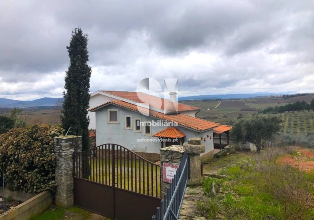 Quinta T5 para Venda em Alijo Foto 4