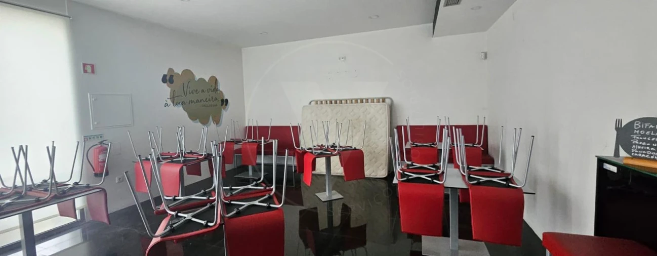 Negócio para Arrendamento em Lordelo Foto 3