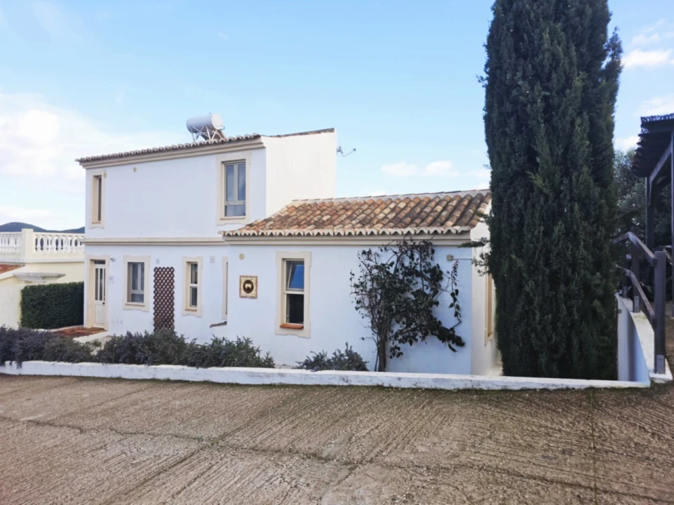 Moradia T2 para Venda em Santa Catarina da Fonte do Bispo Foto 2