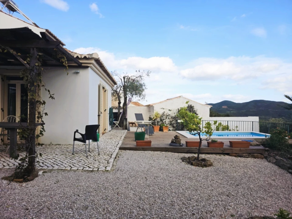 Moradia T2 para Venda em Santa Catarina da Fonte do Bispo Foto 17