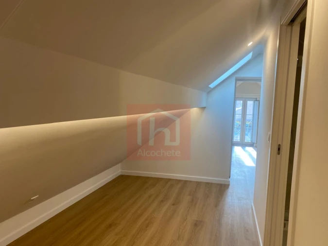 Apartamento T4 para Venda em Alcochete Foto 22