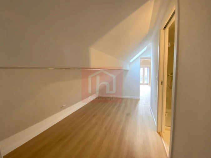 Apartamento T4 para Venda em Alcochete Foto 26