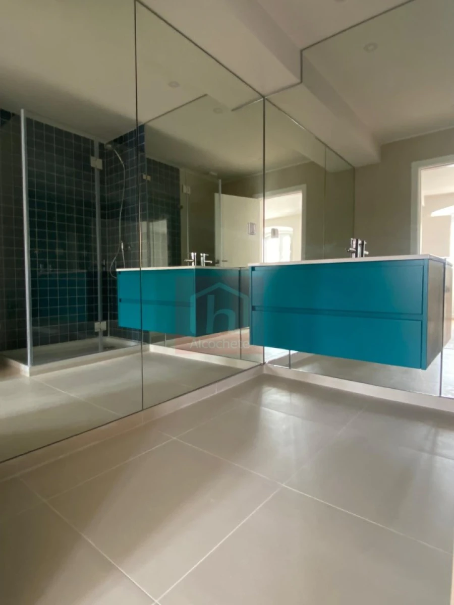 Apartamento T4 para Venda em Alcochete Foto 10