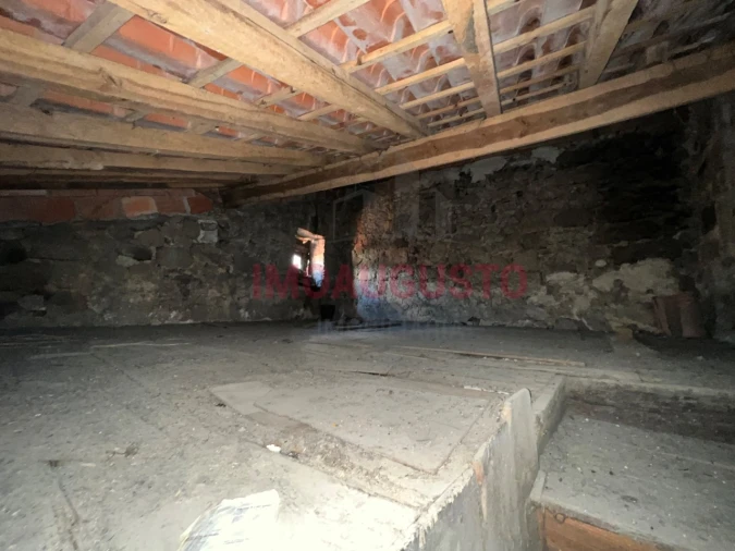 Moradia T2 para Venda em Pinhanços Foto 9