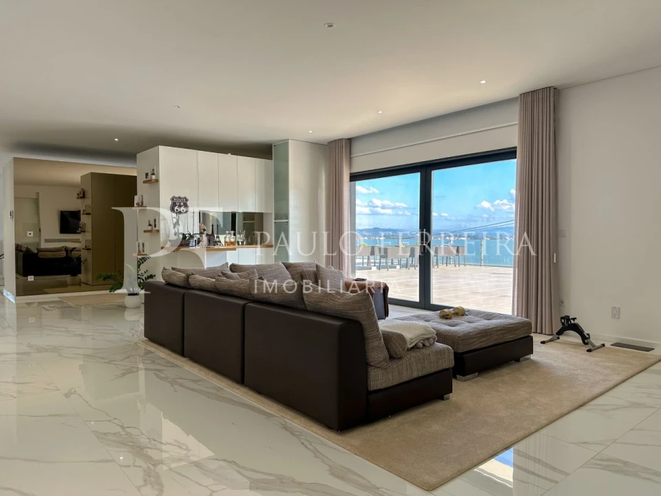 Moradia T5 para Venda em Vila Nova de Famalicão e Calendário Foto 7