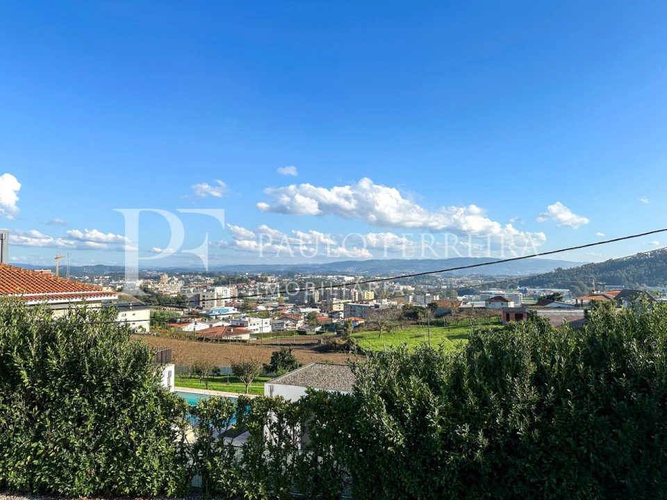 Moradia T5 para Venda em Vila Nova de Famalicão e Calendário Foto 50