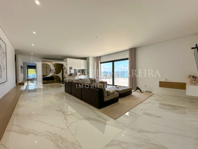 Moradia T5 para Venda em Vila Nova de Famalicão e Calendário Foto 8