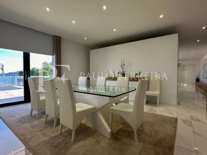 Moradia T5 para Venda em Vila Nova de Famalicão e Calendário Foto 9