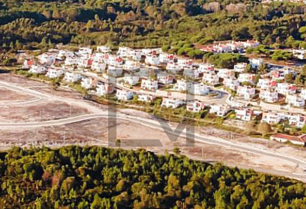Moradia T4 para Venda em Vau Foto 25