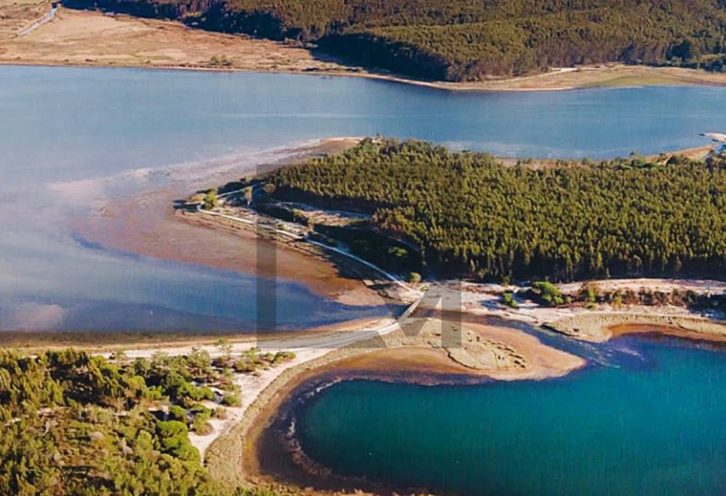 Moradia T4 para Venda em Vau Foto 28
