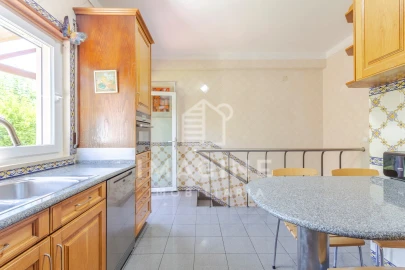 Moradia T6 para Venda em Carvalhal