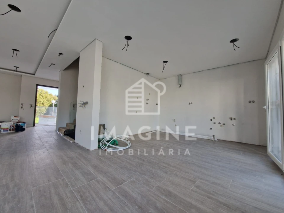 Moradia T4 para Venda em Alcochete Foto 7