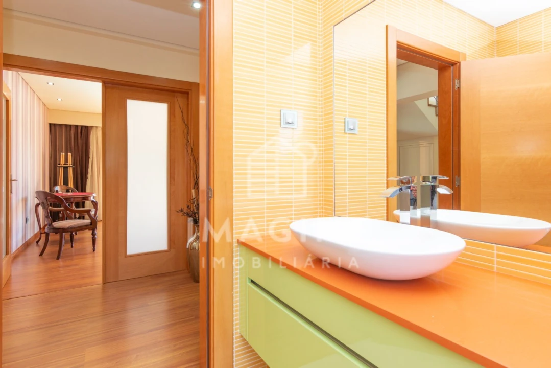 Moradia T5 para Venda em Carvalhal Foto 9