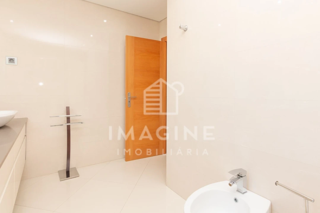 Moradia T5 para Venda em Carvalhal Foto 49