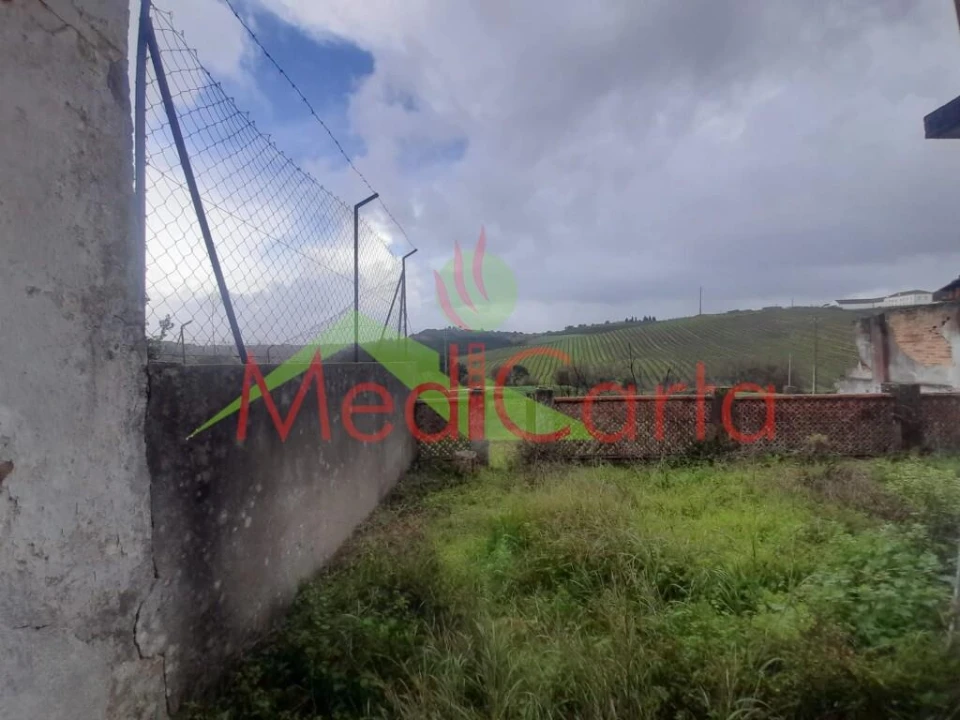 Moradia T3 para Venda em Manique do Intendente, Vila Nova de São Pedro e Maçussa Foto 2