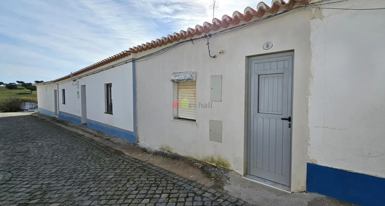 Moradia T2 para Venda em Albernoa e Trindade Foto 1