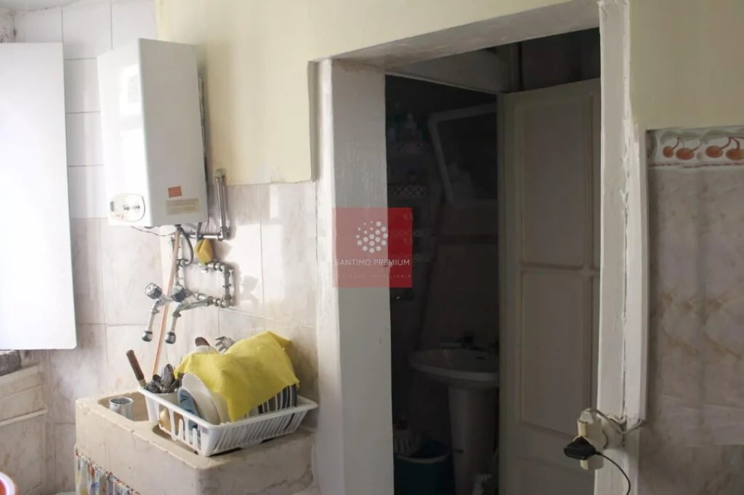 Apartamento T1 para Venda em Santa Maria Maior Foto 5
