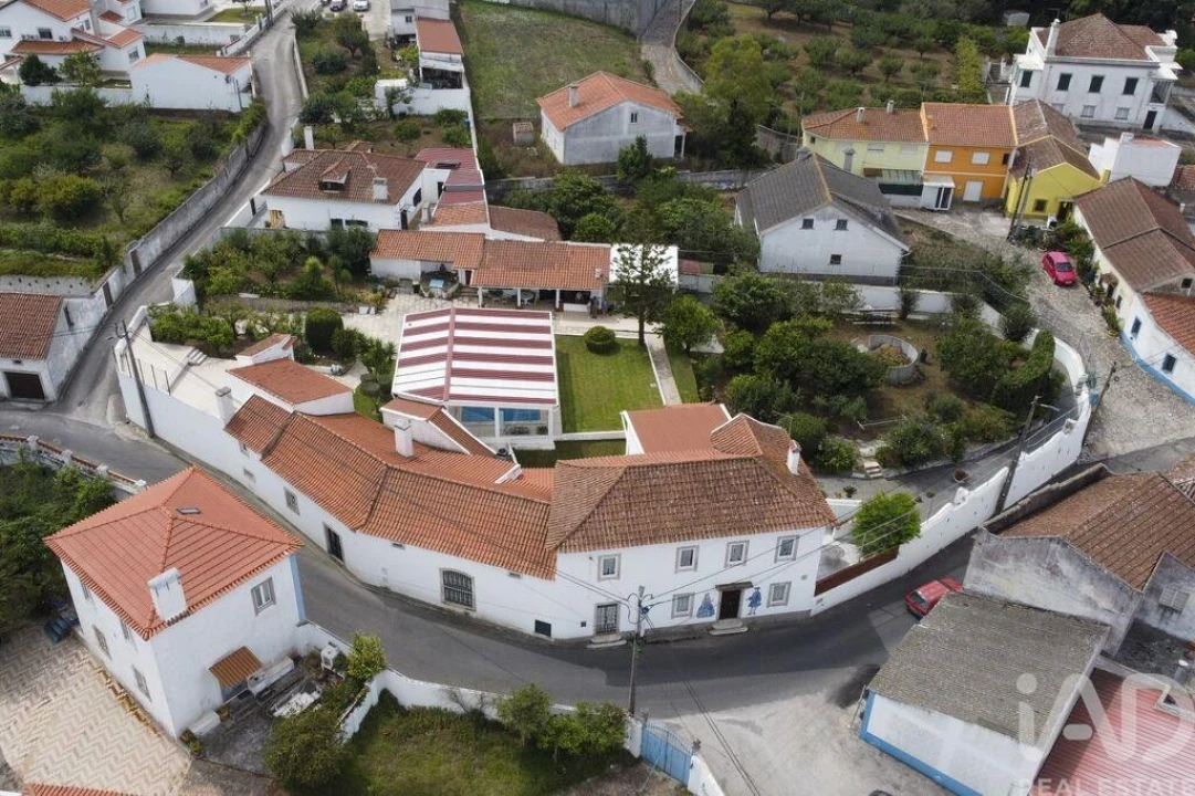 Moradia T3 para Venda em Miragaia e Marteleira Foto 30