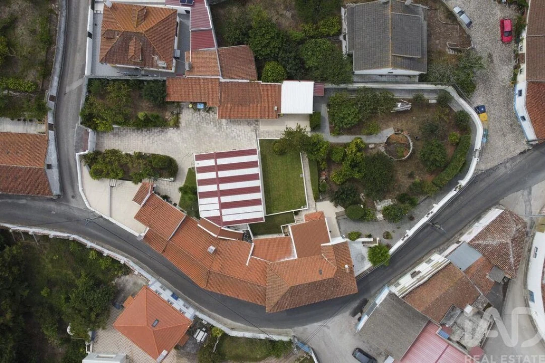 Moradia T3 para Venda em Miragaia e Marteleira Foto 29