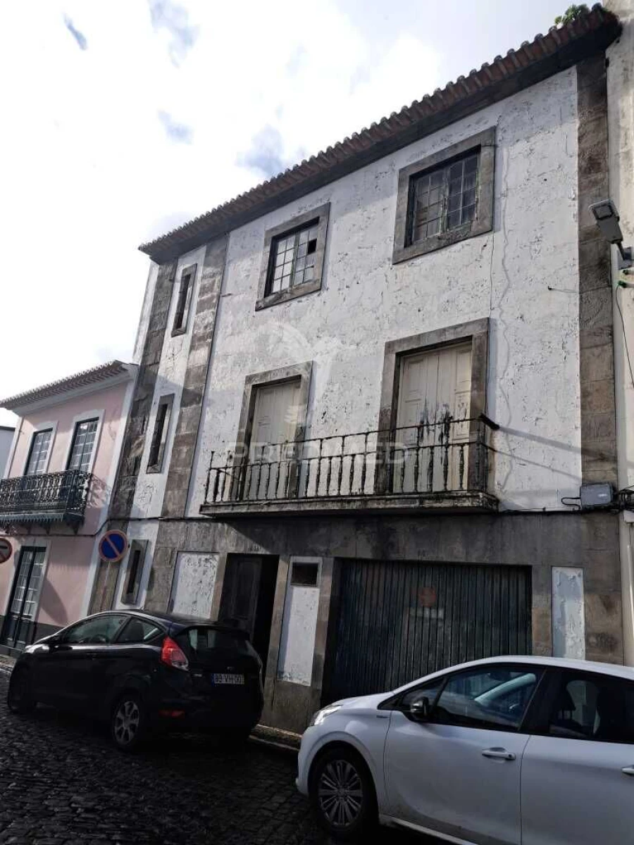 Moradia T9 para Venda em Angra (São Pedro) Foto 2