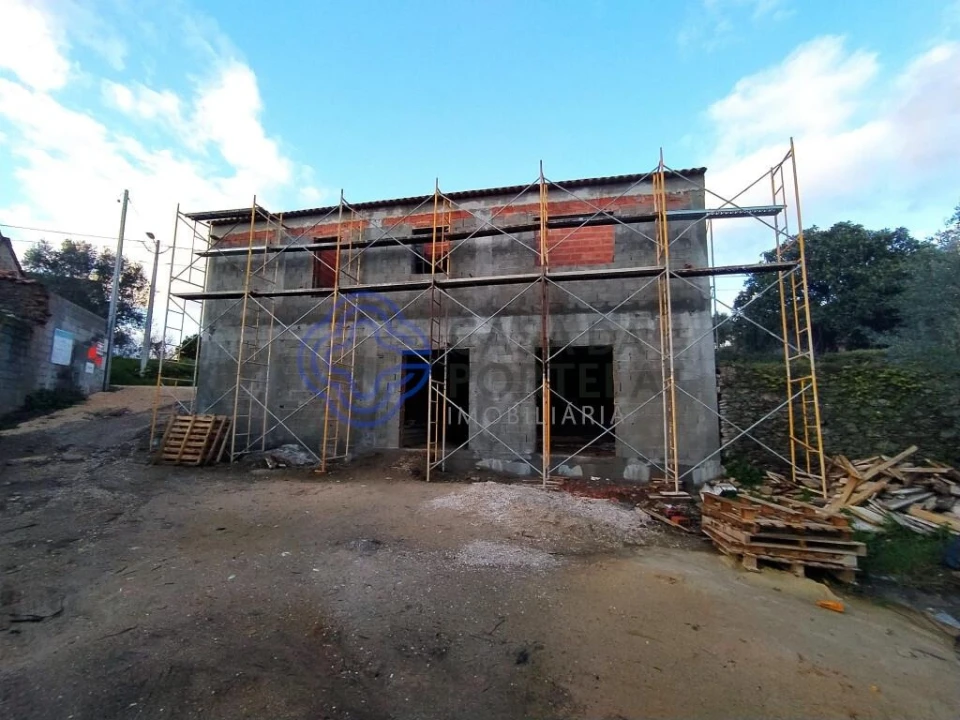 Moradia T2 para Venda em Olalhas Foto 9