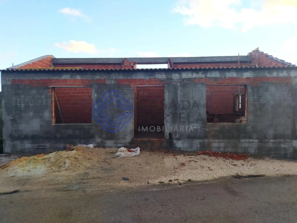 Moradia T2 para Venda em Olalhas Foto 5