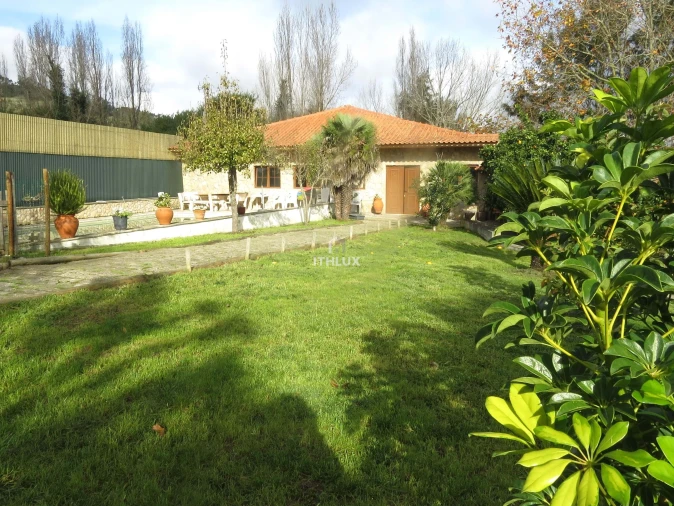 Quinta T6 para Venda em Venda do Pinheiro e Santo Estêvão das Galés Foto 31