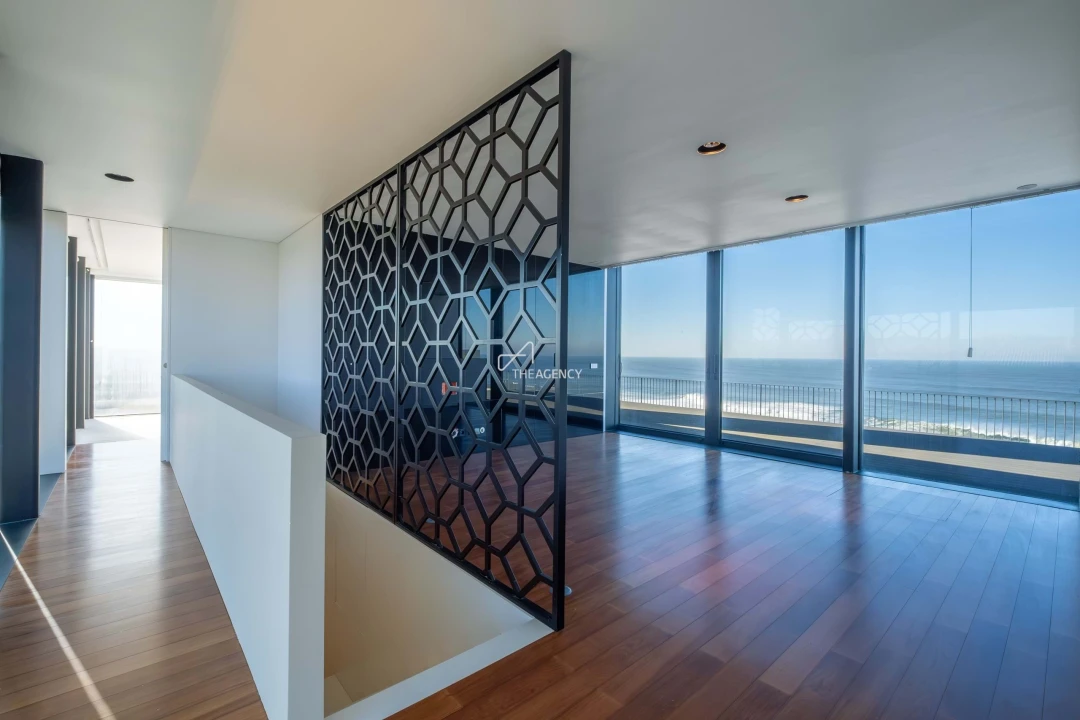 Apartamento T5 para Venda em Canidelo Foto 17