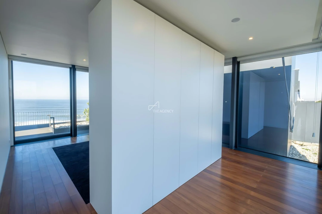 Apartamento T5 para Venda em Canidelo Foto 12