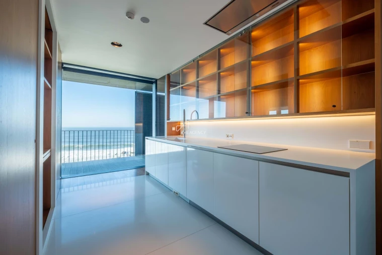 Apartamento T5 para Venda em Canidelo Foto 8